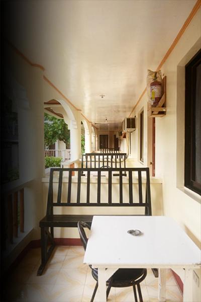 Alliyah'S Beach Resort Balabag  Buitenkant foto