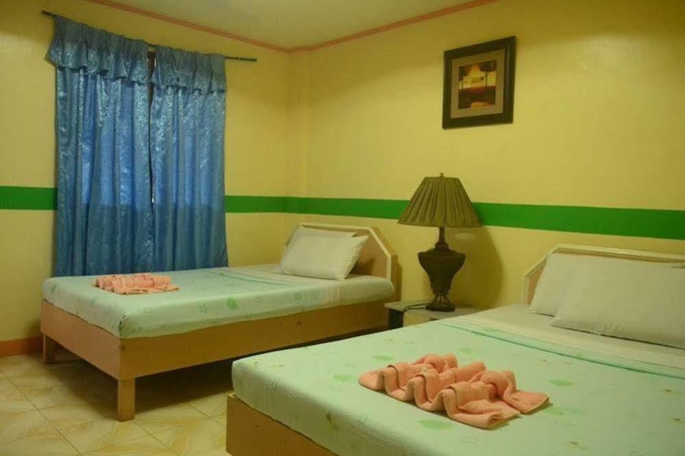 Alliyah'S Beach Resort Balabag  Buitenkant foto